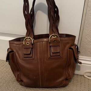 Coach Elegant Brown Leather Tote Bag